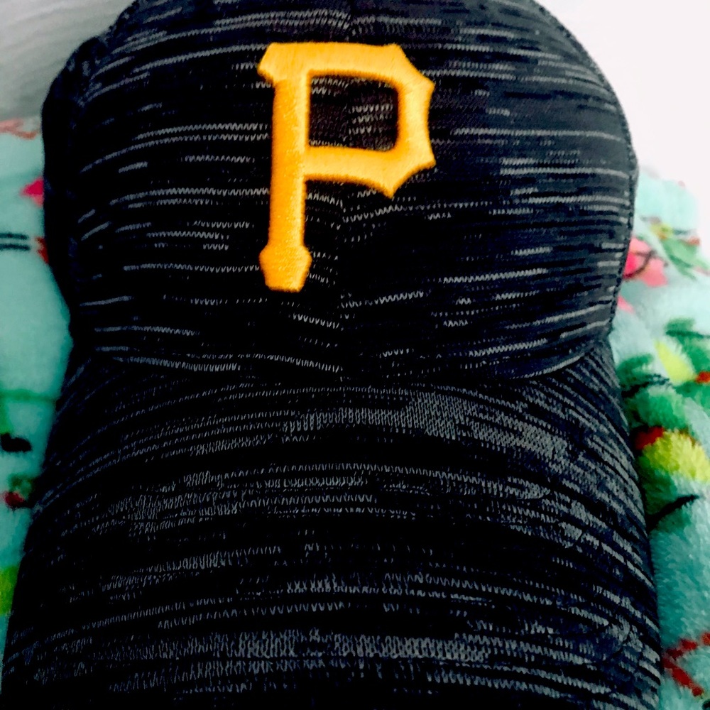 Pittsburgh Pirates adjustable Ball cap